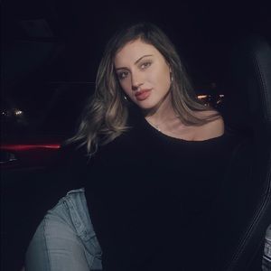 Meet your Posher, Brooke